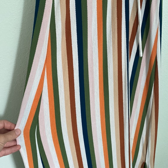 Stripped vacation dress - Picture 3 of 3